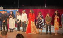 Erzincan’da “İhtiyar Kız” isimli komedi oyunu sahnelendi