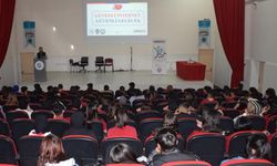 Erzincan’da öğrenciler güvenli internet hususunda bilgilendirildi