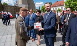 Polonyalı Bakan Kosiniak-Kamysz: "İHA ordusu kuruyoruz"