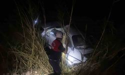 Şanlıurfa’da otomobil tahliye kanalına devrildi: 2 yaralı