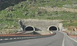 Şırnak-Cizre yolu trafiğe kapatıldı