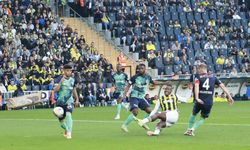 Trendyol Süper Lig: Fenerbahçe: 2 - Kayserispor: 0 (İlk yarı)