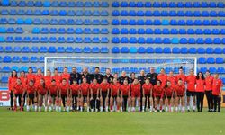 A Milli Kadın Futbol Takımı, Azerbaycan karşısında