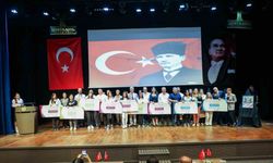 “Atatürk ve Gençlik” konulu yarışmaların kazananları ödüllendirildi
