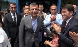 CHP Genel Başkanı Özel, Rize’deki Çay Mitingi’ne katılmak için Trabzon’a geldi