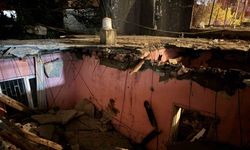 Diyarbakır’da metruk yapının tavanı çöktü