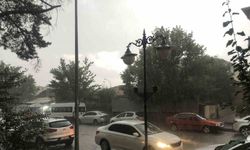 Erzincan’da dolu yağışı etkili oldu