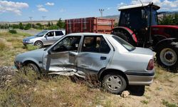 Kırıkkale’de iki otomobil çarpıştı: 7 yaralı
