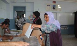 Seçimlerin yenilendiği Hilvan’da oy kullanma işlemi başladı