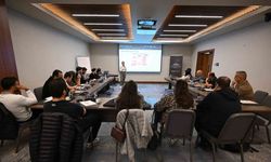 Bursa Business School’da eğitimler devam ediyor