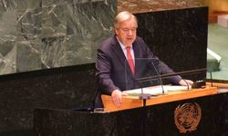 Guterres: “Lübnan uçurumun kenarındadır”