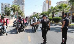 Mersin’de motosiklet sürücülerine şok uygulama