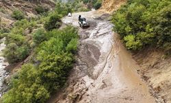 Tunceli’de sağanak yağış heyelana neden oldu