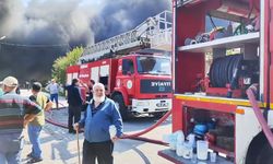 Yangın büyük ölçüde kontrol altına alındı: Mahalleli yangın bölgesine ayran taşıdı