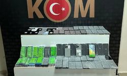 Erciş’te kaçak cep telefonu ele geçirildi