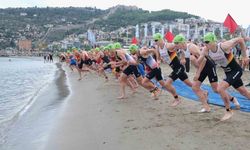 Halk Triatlonu 33. Alanya Uluslararası Triatlon Yarışması’yla geri dönüyor