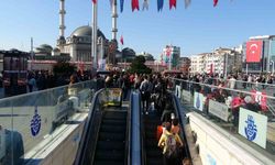 Taksim’de asansör ve yürüyen merdiven arızası vatandaşları mağdur etmeye devam ediyor