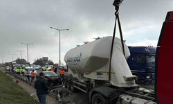 TEM’de karşı şeride geçen tanker ortalığı karıştırdı: 2 yaralı