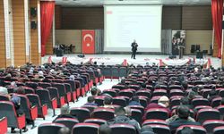 "Değerleriyle Güçlü Ailem" konulu konferans verildi