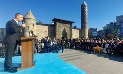 Erzurum’da “Engelleri Kaldırıyoruz” diye yola çıktılar