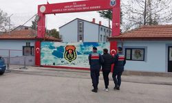 Isparta’da 11 yıl hapis cezasıyla aranan zehir taciri yakalandı