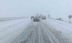 Kayseri-Malatya karayolu kardan ulaşıma kapandı