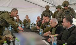 Netanyahu, Gazze’yi ikiye bölen Netzarim Koridoru’na gitti