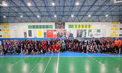 Okul sporları hentbol gençler müsabakaları sona erdi