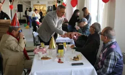 Manisa değerli büyüklerini unutmadı