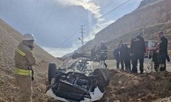 Mardin’de takla atan otomobilin sürücüsü yaralandı