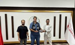 Aydınspor taraftarlarından ’kırmızı kart’ tepkisi