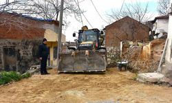 Gemlik’in yolları ve meydanları yenileniyor