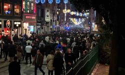 Taksim Meydan’ında yılbaşı yoğunluğu havadan görüntülendi