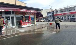 Akyaka’da belediye bahar temizliğine başladı