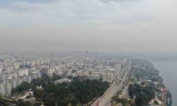 Antalya’da gökyüzü sarardı, toz bulutu dronla görüntülendi