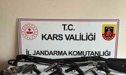 Arpaçay’da çok sayıda silah ve mühimmat ele geçirildi