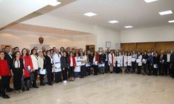 Başarılı akademisyenler ödüllendirildi
