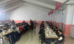Bulanık Kaymakamı Koşansu öğrencilerle iftar açtı