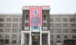 İlkadım’dan Samsunspor’a Avrupa yolunda bayraklı destek