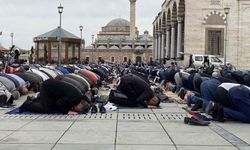 Konya’da Ramazan ayının son Cuma namazı kılındı