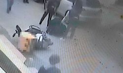 Köpeklerden kaçmaya çalışan motokurye kaza yaptı