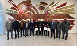 Kütahya OSB’de yangın tehlikesini önleyen güvenlik personellerine plaket