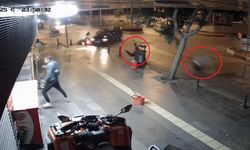Otomobille çarpışan motosikletteki 2 kişi havaya uçup metrelerce sürüklendi