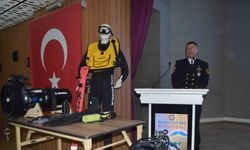 Sahil Güvenlik turizm lisesi öğrencilerine Mavi Vatan’ı anlattı