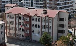 Sivas’ın ‘Leylekli okulu’ misafirlerine kavuştu