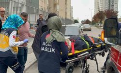 Talihsiz işçi iskelenin devrilmesi sonucu yaralandı