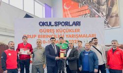 Turan’dan Alpkılıç’a teşekkür plaketi