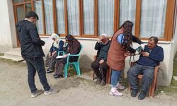 Tuşba ekipleri köy köy gezerek sağlık hizmeti veriyor