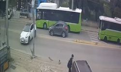 U dönüşü yapan Tesla sürücüsü faciaya sebep oluyordu
