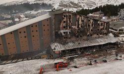 Uludağ’da yanan otel günün ağırınca dronla böyle görüntülendi